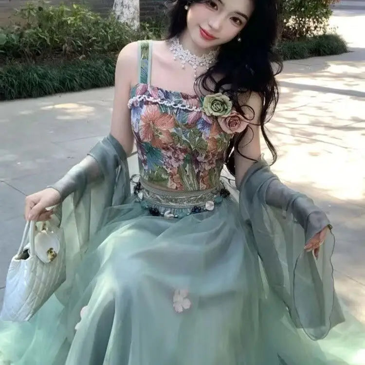 Vintage Strap Floral Vest Two-Piece Women's Improved Hanfu 2026 New Summer Suit Fashion Chic Y2K Sliming Sweet Suits Skirt