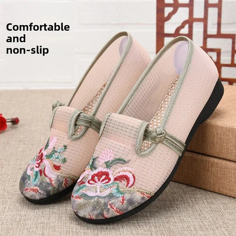 Embroidered Flat Bottom Women's Slip-On Summer Shoes Soft Bottom Mesh Breathable Retro Beijing Cloth Shoes for Middle-Aged And E