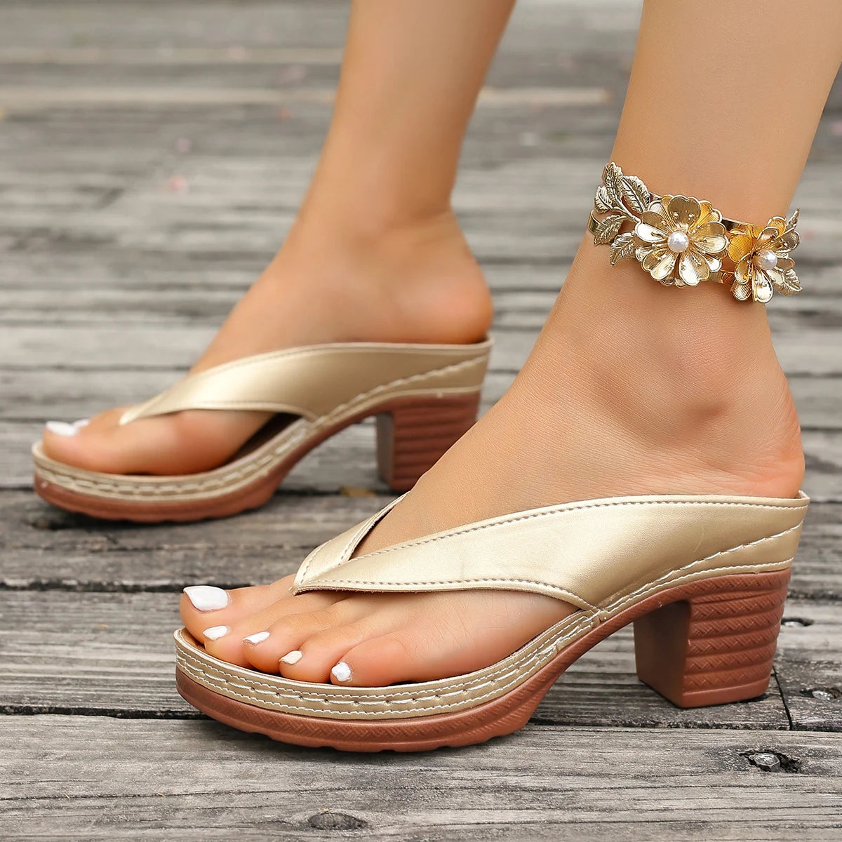 Casual Silver Pu Strap Flip Flops Women Vintage Round Toe High Heels Slip On Sandals Women 2025 Summer Elegant Shoes for Ladies