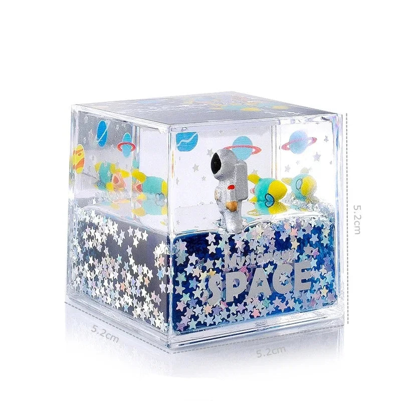 Astronauts Fluid Liquid Drift Ship Floating Boat Creative Galaxy Bottle Living Room Decorations Home Ornament Desk Accessories