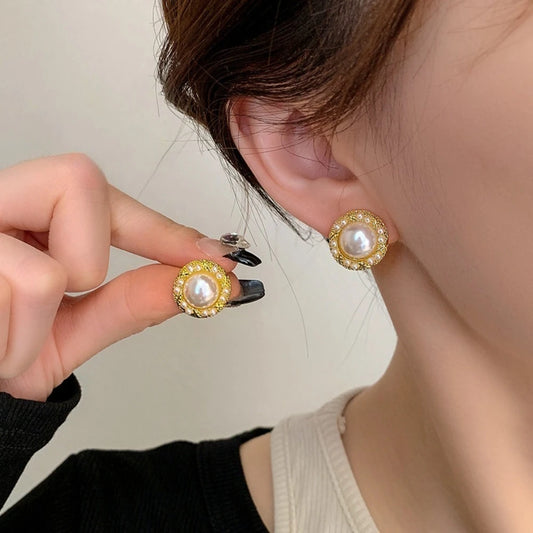 Retro Luxury Gold Color Geometry Trim Edge Imitation Pearl Piercing Stud Earrings for Women Bride Wedding Designer Jewelry Gifts