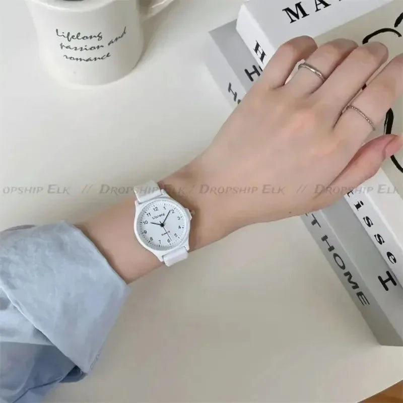 Casual Women Watches Simple Silicone Strap School Student Girls Quartz Wristwatches Creative Birthday Gift for Female
