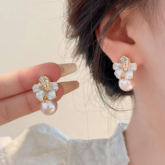 925 Silver Needle Korean Fashion Crystal Flower Earrings For Women Jewelry 2026 Trending  Women's French Pearl Earrings z40