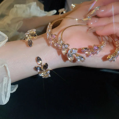 Exquisite Simple Leaf Open Bracelets Elegant Fashion Butterfly Sweet Bracelet Women Light Luxury Sparkle Jewelry