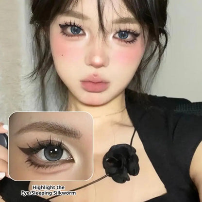 Matte White, Black With Subtle Sparkle, Brightening Eyeshadow Tray For Long-Lasting, Delicate Makeup, As A Highlight Cosmetics