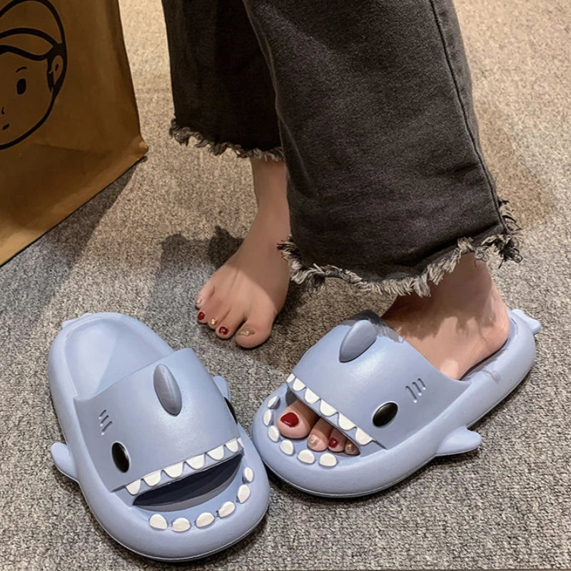 New Shark Slippers for Women Men Shoes Shark Flip Flops Beach Slides Female Home Slipper Bathroom Non-Slip Thick Sandals Couples