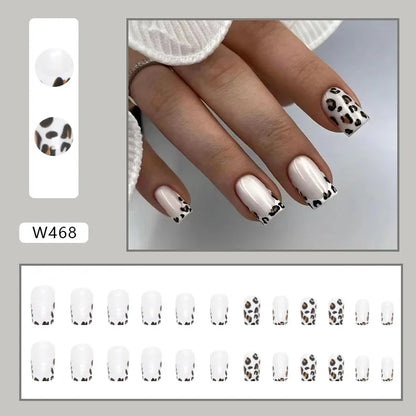 Fresh Green Tea 24 Pcs Fake Nail with Jelly sticker Press on False Nails Wearable Round Head Oval Full Cover Nail Tips