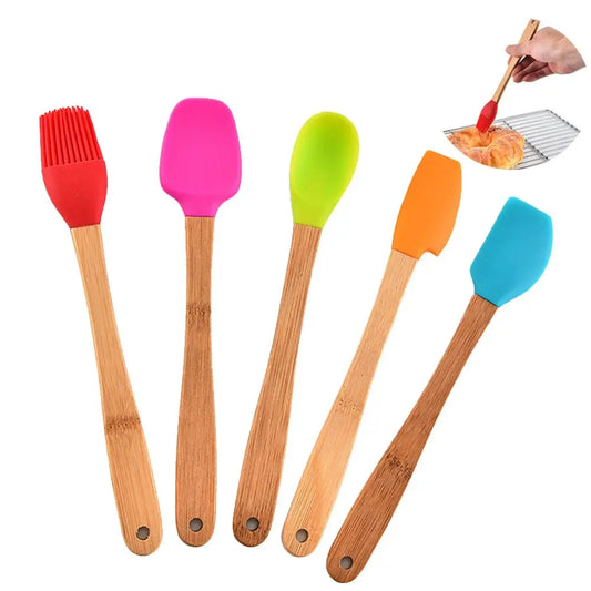 Pastry Heat Resistant Non-stick Silicone Kicthen Utensils Wooden Handle Brush Cake Scraper Baking Tools Spatula