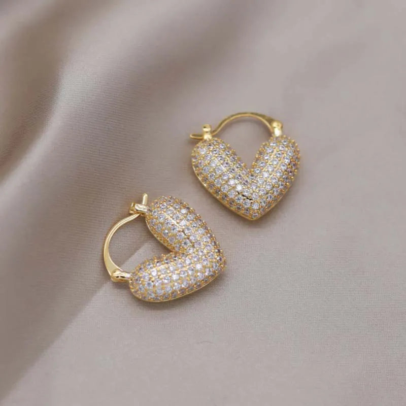 Luxury Full Zircon Love Hoop Earrings For Women Exquisite Shiny Crystal Heart Shaped Temperament Earrings Wedding Jewelry