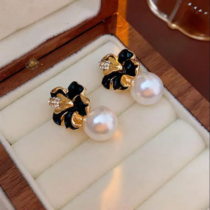 925 Silver Needle Korean Fashion Crystal Flower Earrings For Women Jewelry 2026 Trending  Women's French Pearl Earrings z40