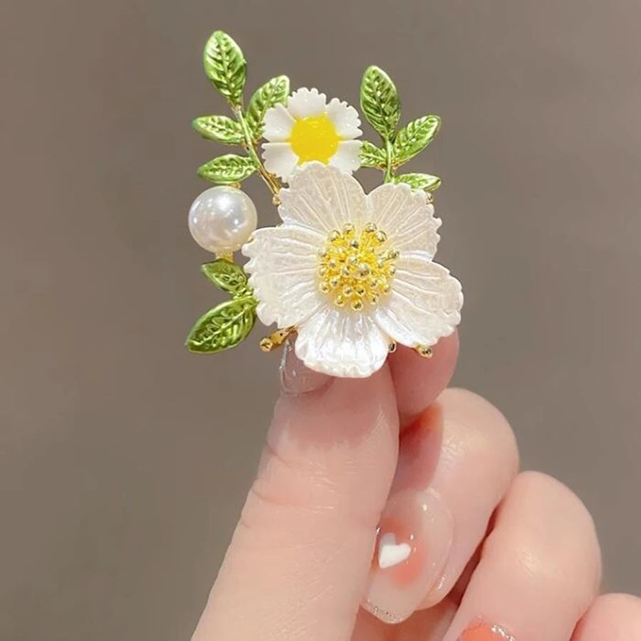 Luxury Rhinestones Flowers Imitation Pearl Brooches for Women Suit Coat Brooch Pins Corsage Elegant Jewelry Gift Accessories