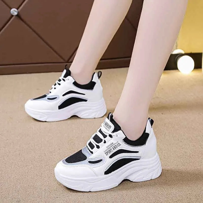 Dad Shoes Women 2026 Spring and Autumn Thick soled Height Increasing Versatile Interior Height Increasing Casual Sports Shoes