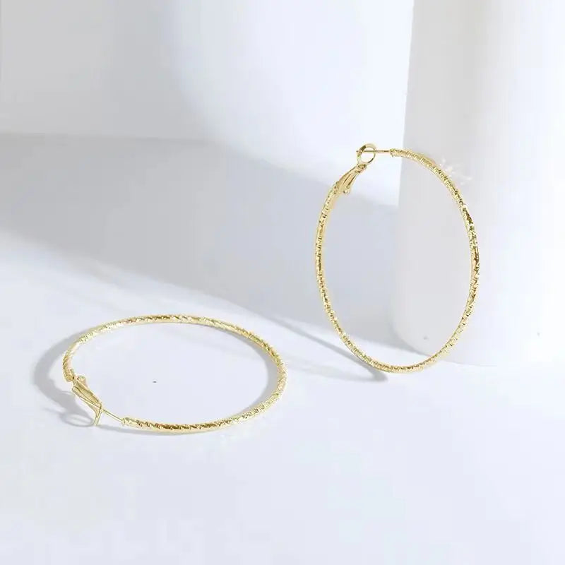 Simple Big Metal Hoop Earrings for Women Jewelry Gift Carve Serrations Round Circle Earrings Trendy Exaggerate Statement Earring