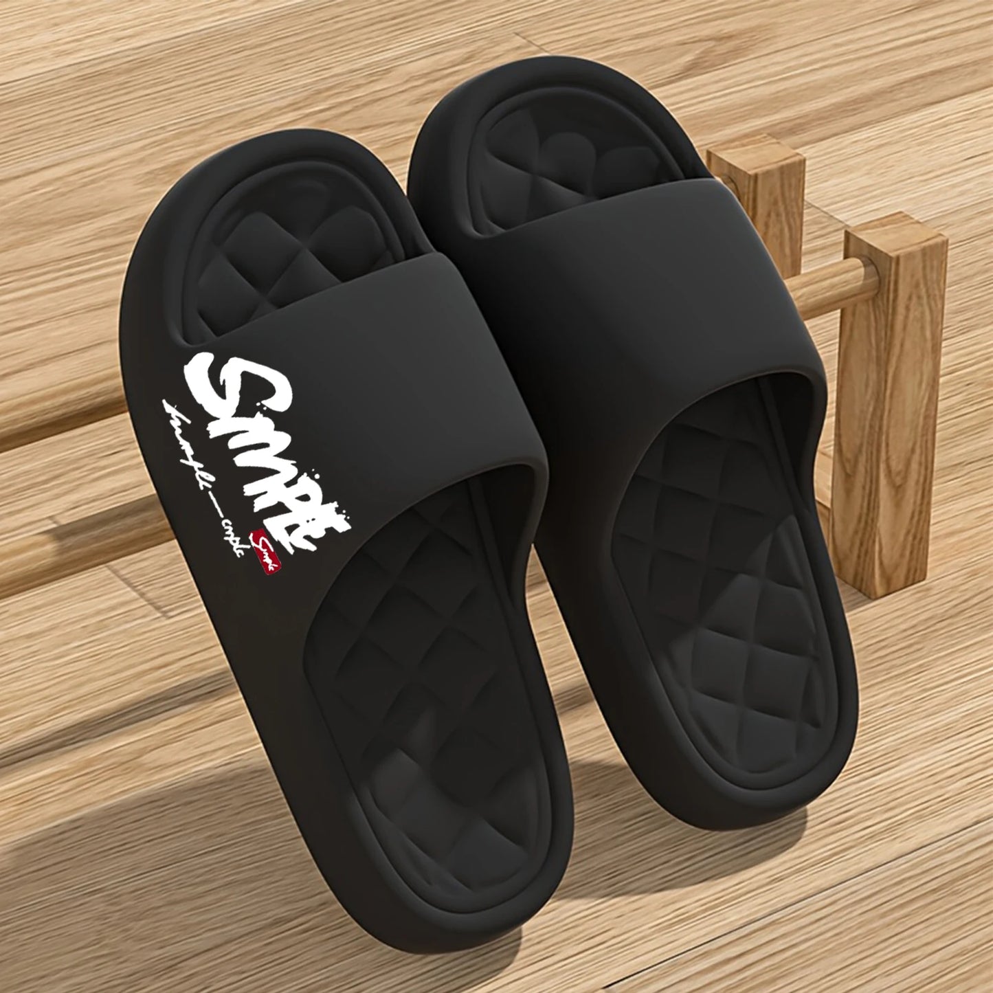 Four-Season Men's Fashion Slippers, Waterproof Non-Slip Casual Soft Perforated Bathroom Slippers, Suitable for Bathroom, Swimming, Indoor Use