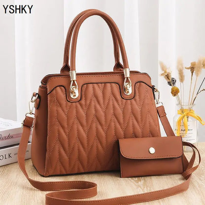 New shoulder Bag leather  Women's luxury designer handbag for 2025 women European and American retro cross body Tote bags