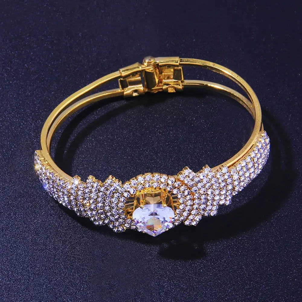 Fashion Rhinestone Open Heart Bangle Bracelets for Women Bling Crystal Bridal Cuff Bangles Wedding Birthday Jewelry Accessories