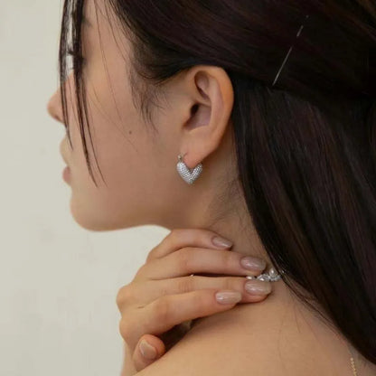 Luxury Full Zircon Love Hoop Earrings For Women Exquisite Shiny Crystal Heart Shaped Temperament Earrings Wedding Jewelry