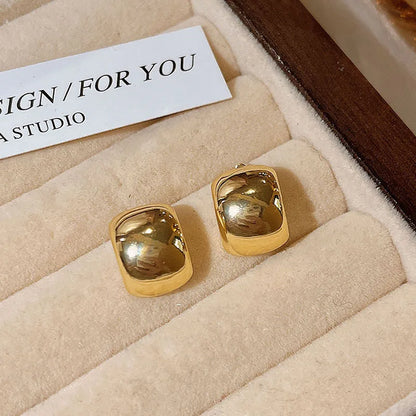 Retro Luxury Gold Color Geometry Trim Edge Imitation Pearl Piercing Stud Earrings for Women Bride Wedding Designer Jewelry Gifts
