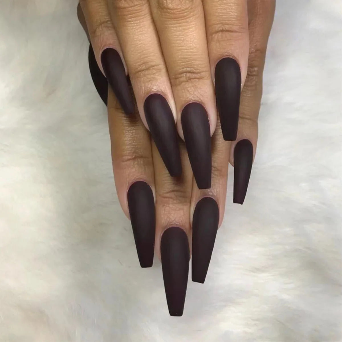 Luxury Designed Reusable Pink Nude False Nails Short Custom Acrylic Press On Nails Artificial Nails With Glue For Woman And Girl