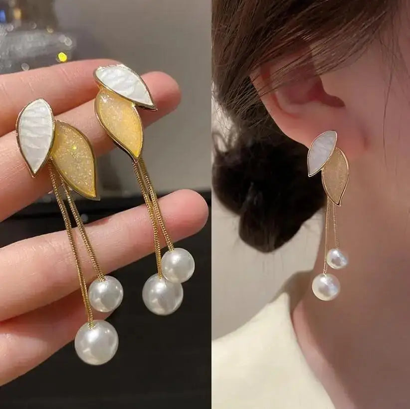 925 Silver Needle Korean Fashion Crystal Flower Earrings For Women Jewelry 2026 Trending  Women's French Pearl Earrings z40