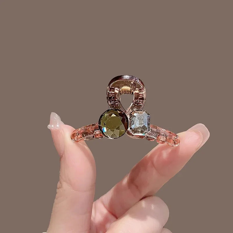 Luxury Rhinestone Pearl Hair Claws Mini Size Cross Shark Clip Women Girl Non Slip Plastic Side Barrettes Sweet Hair Accessories
