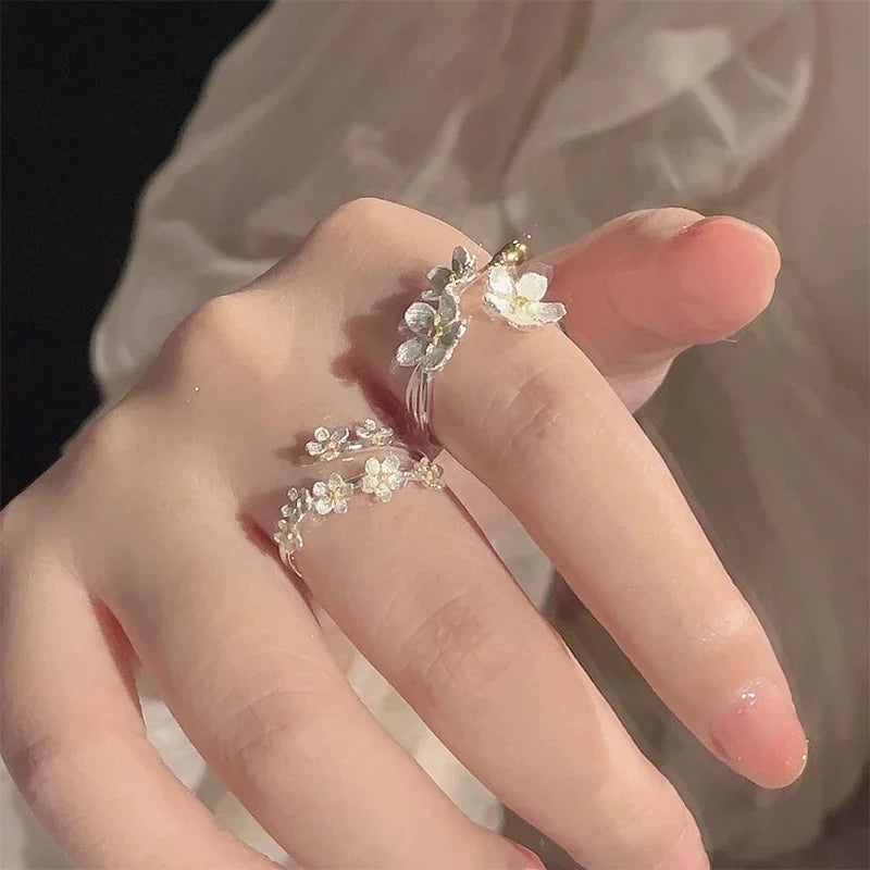 Unique Delicate Flower Opening Adjustable Rings for Women Silver Color Minimalist Finger Ring Engagement Jewelry Female Gift
