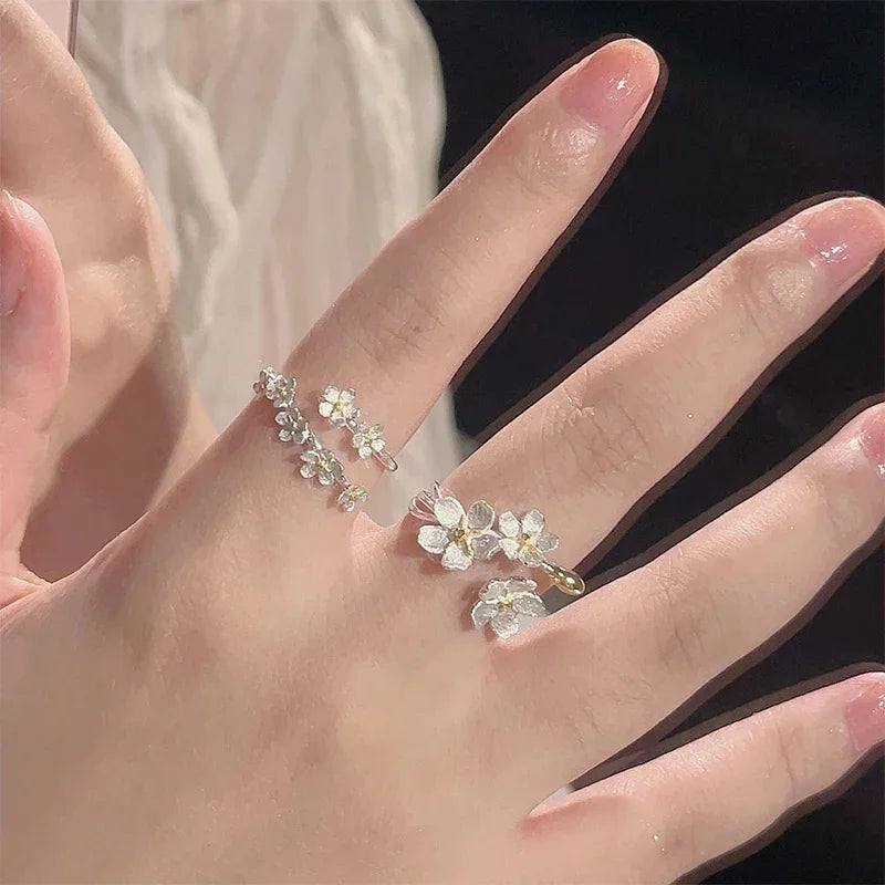 Unique Delicate Flower Opening Adjustable Rings for Women Silver Color Minimalist Finger Ring Engagement Jewelry Female Gift
