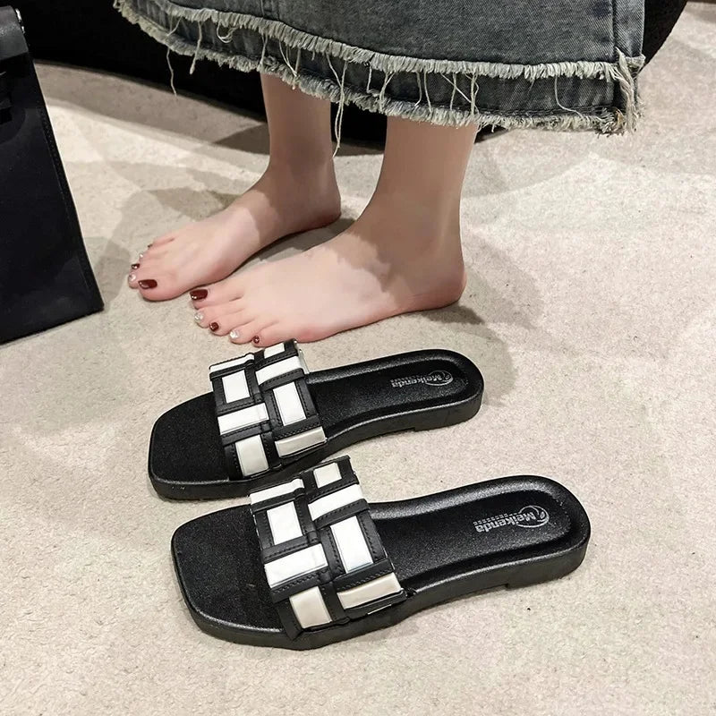 New Summer Flat Bottom Sandals Women's Outdoor Wear Sparkling Diamond One-Strap Fairy Style Sandals Trendy Ins Flat Sandals