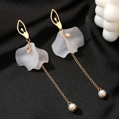 Elegant White Long Earrings Liliy of the vally Acrylic Flower Wedding Dress Earring for Women Bride Fancy Accessories Party Gift