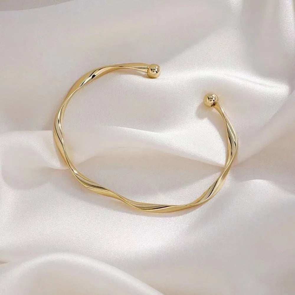 Fashion Bowknot Open Bracelet Tassel Mobius Butterfly Chain Double Layer Jewelry Accessories Adjustable Bracelet Women