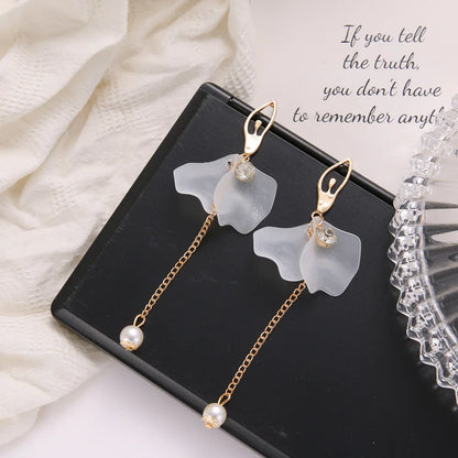 Elegant White Long Earrings Liliy of the vally Acrylic Flower Wedding Dress Earring for Women Bride Fancy Accessories Party Gift