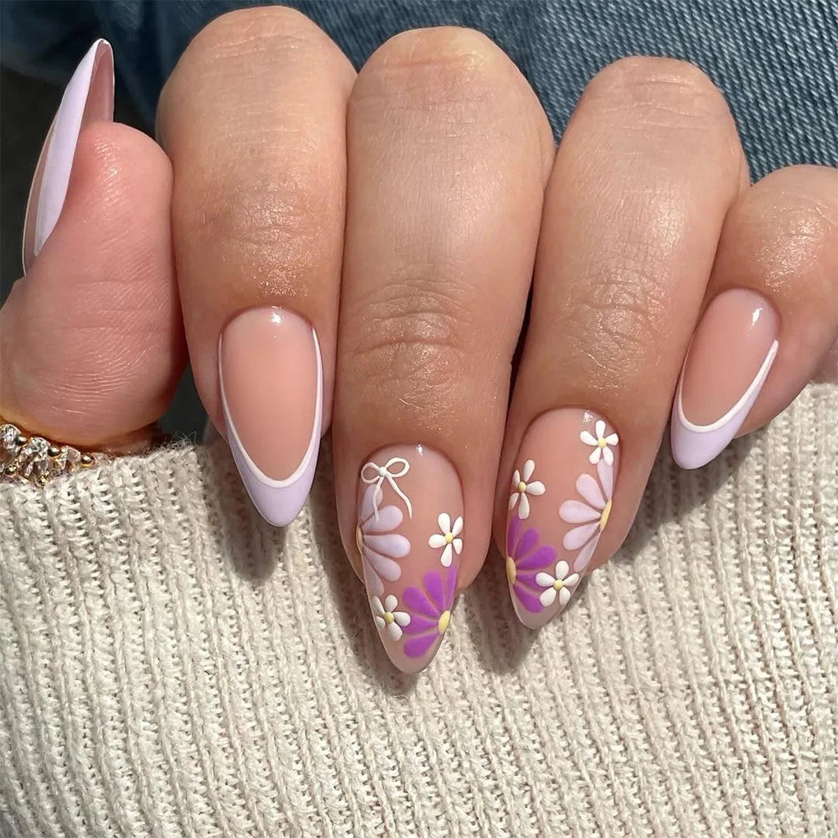 24Pcs Square Press-on Nails Set with Pink Flower Patterns Full Cover Acrylic French Nail Tips Adhesive For Stylish Women/Girls
