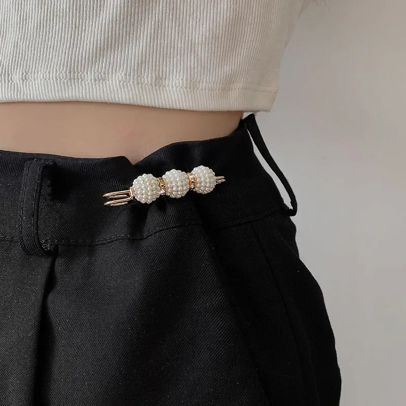 6Pcs Brooch Set Big Beads Fashion Clothing Brooches for Women Pearl Lapel Pin Sweater Dress Brooch Pins Badge Buckle Accessories