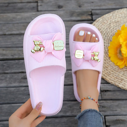Thick sole flat sandals for women summer outdoor wear, cute bow metal bear beach party walk home fashion best-selling slippers