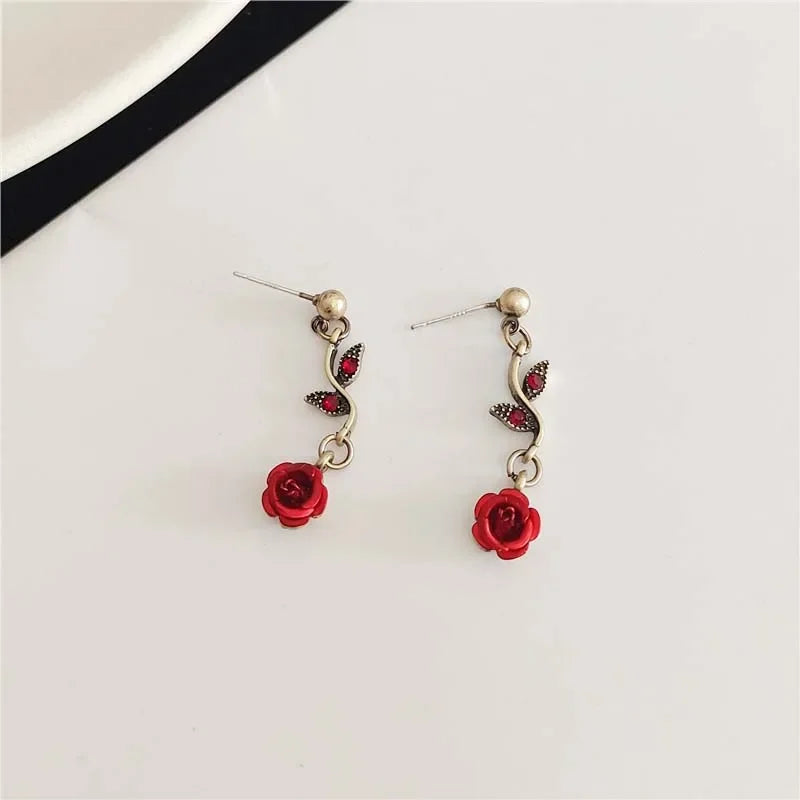 Vintage French Red Rose Flower Necklace Bracelet Set for Women Fashion Romantic Clavicle Chain Necklace Engagement Jewelry Gifts