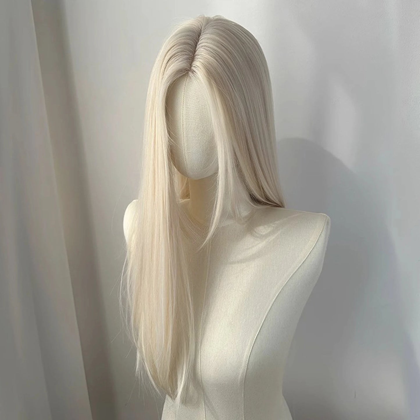 Light Blonde Wig 28inch Wig Long Straight Synthetic Wigs High temperature Fibers for Cosplay Moonlight White