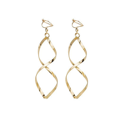Korean Temperament Gold Color Butterfly Earrings Fashion Simple Hollow Out Geometric Clip on Earrings for Women Without Piercing
