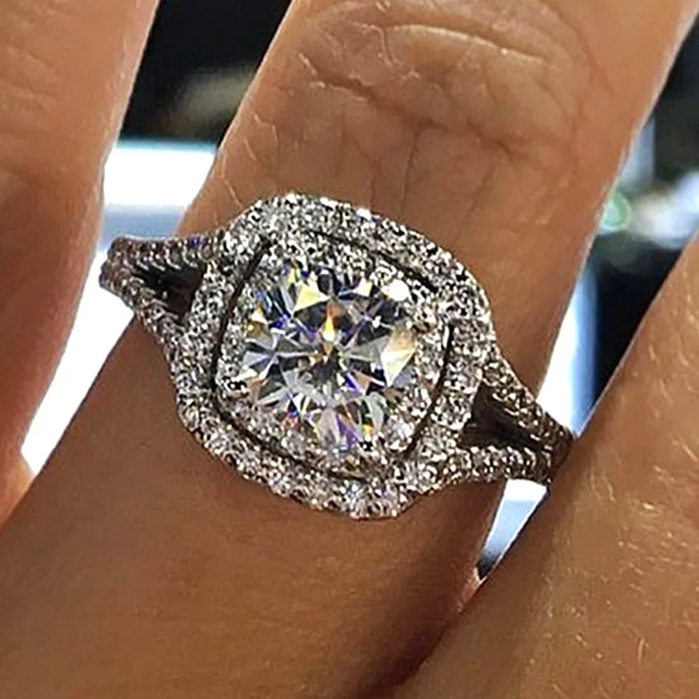 New Fashion Square Flashing Ring with Geometric Luxury Inlaid AAA Cubic Zirconia  Wedding Accessories Women's Jewelry