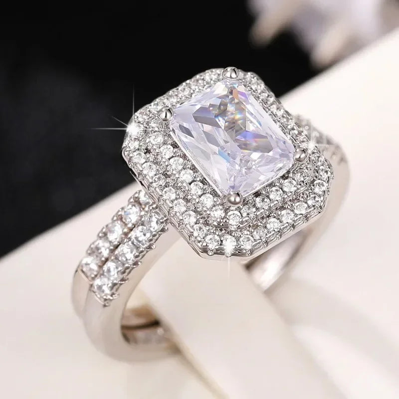 New Fashion Square Flashing Ring with Geometric Luxury Inlaid AAA Cubic Zirconia  Wedding Accessories Women's Jewelry