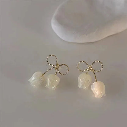 925 Silver Needle Korean Fashion Bowknot Tulip Earrings For Women Jewelry 2026 Trending New Women's White Flower Earrings Brinco
