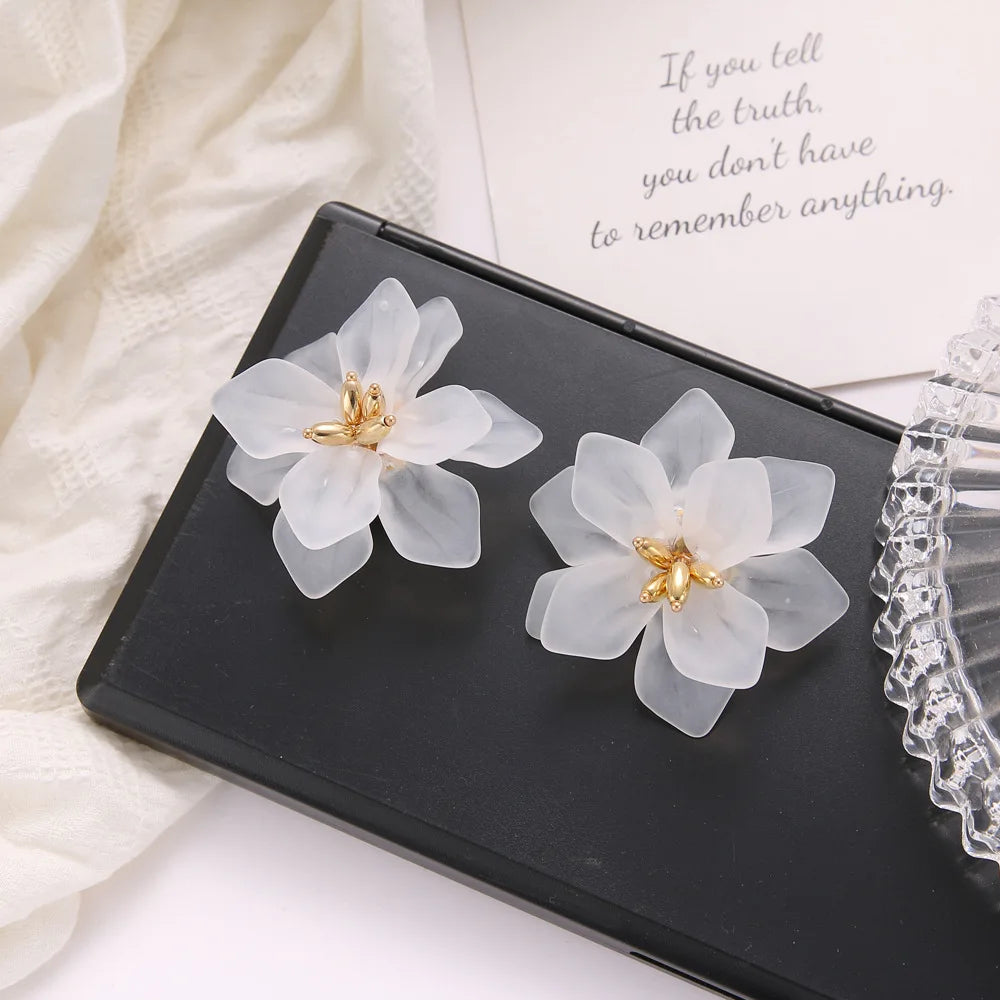 Elegant White Long Earrings Liliy of the vally Acrylic Flower Wedding Dress Earring for Women Bride Fancy Accessories Party Gift