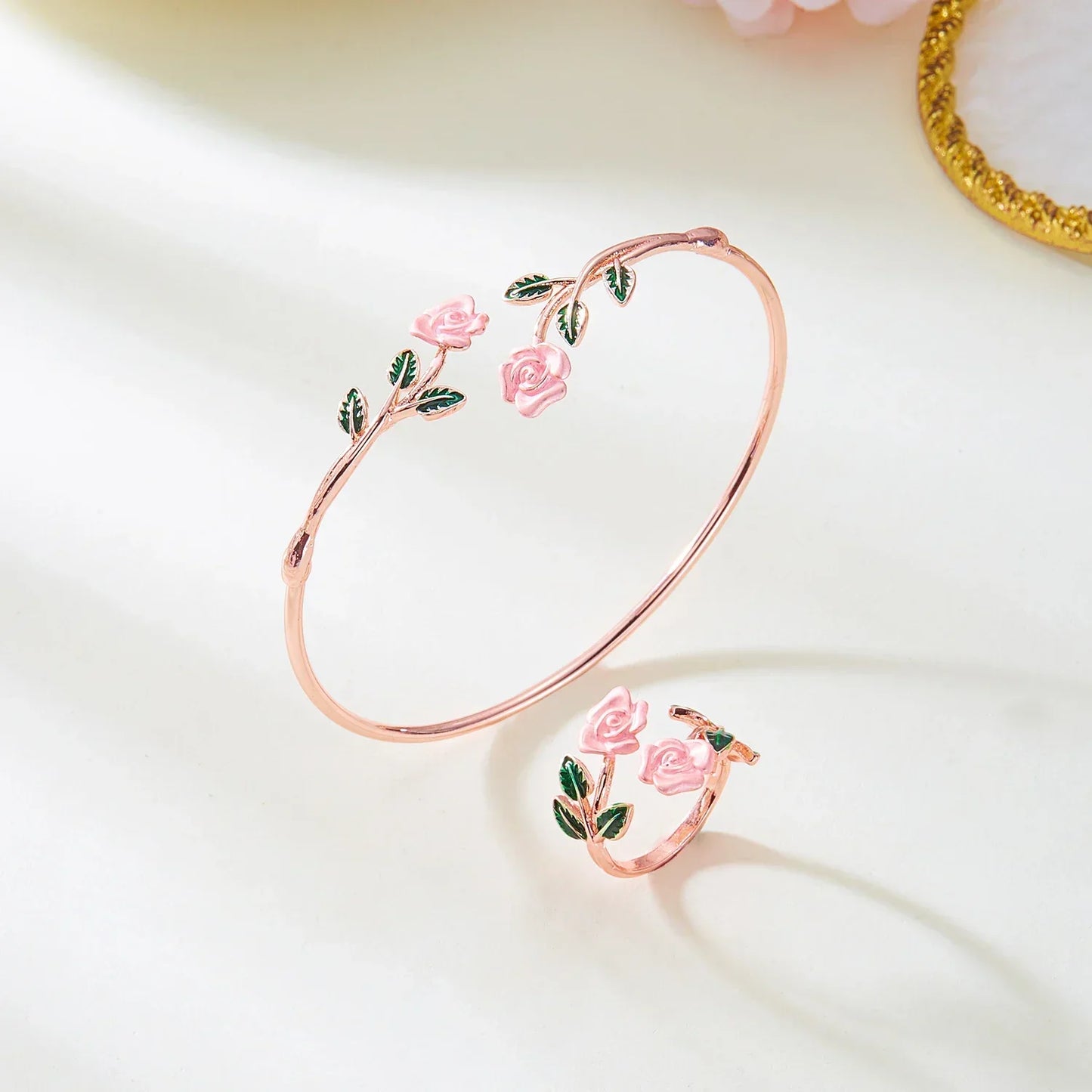 Vintage Charm Red Rose Flower Bracelet Ring Set For Women Vintage Open Adjustable Cuff Bangle Finger Ring Party Wedding Jewelry