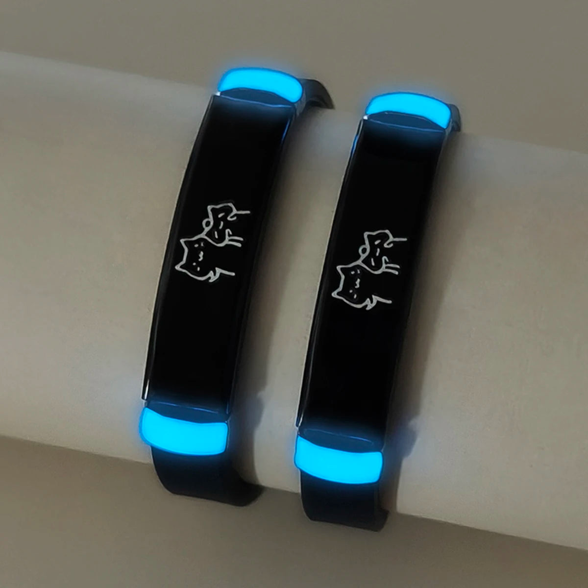 2 pieces/set luminous double cat cute and glowing couple wristbands as gifts for the festival