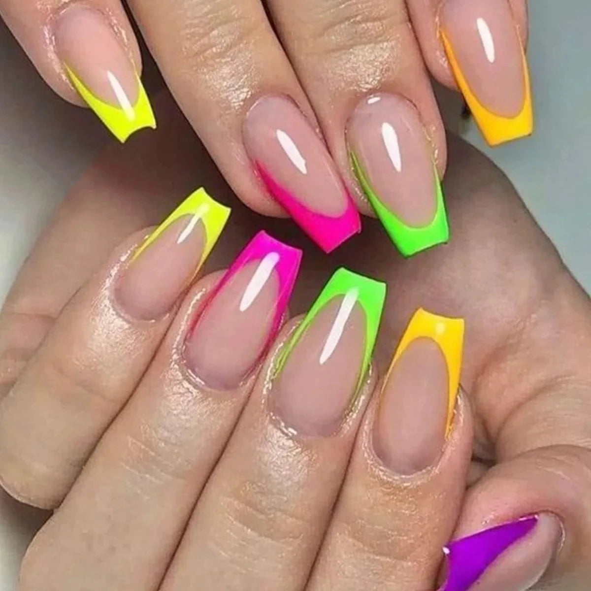 French Tip Press on Nails Long Coffin False Nails Press ons Acrylic Glue on Nails Full Cover False Nails Wearable Fake Nails Set