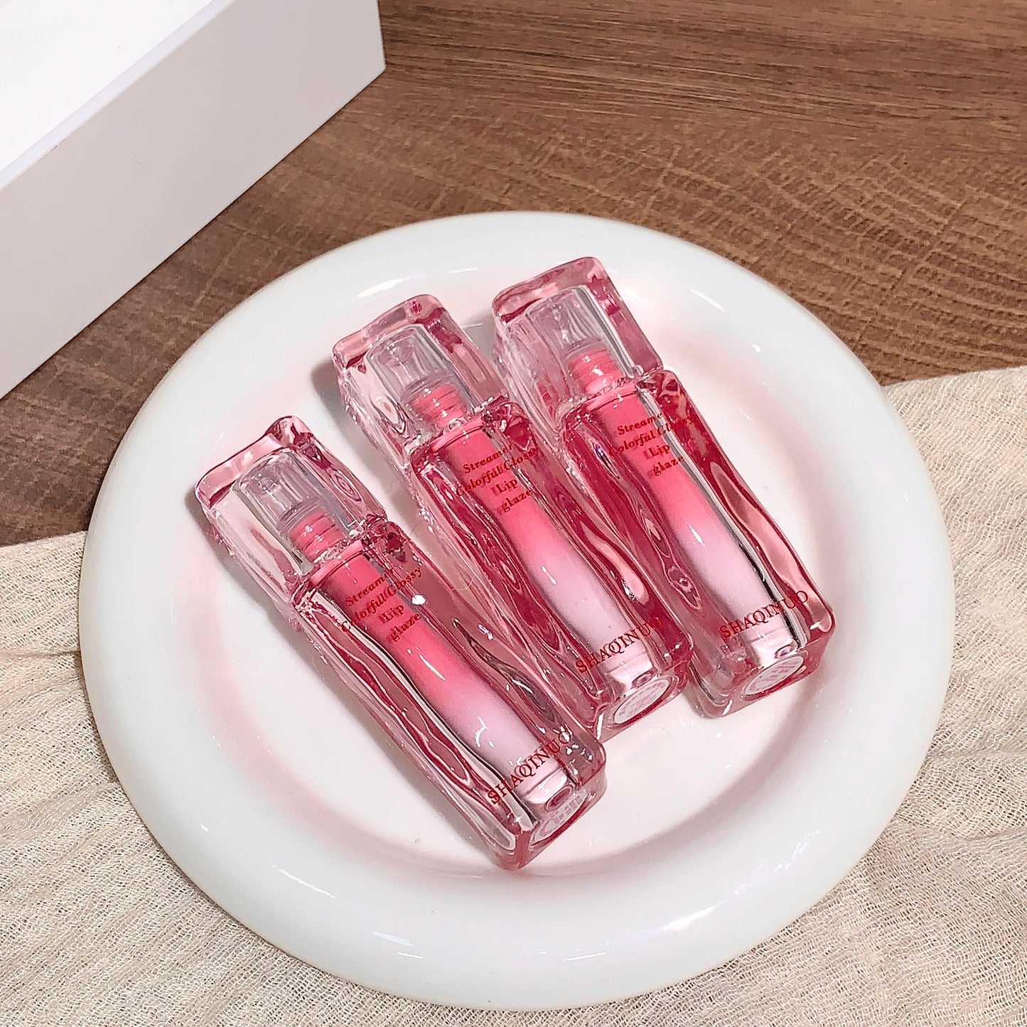 SHAQINUO Streamer Colorful Water Gloss Lip Glaze Mirror Water Gloss Moisturizing Lip Plumping Color Whitening
