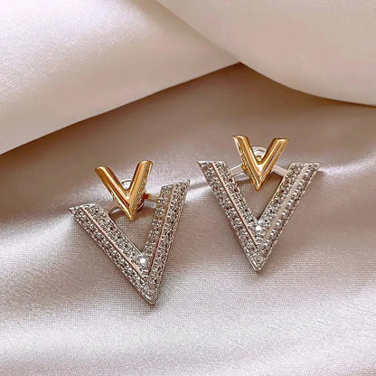 Luxury Full Zircon Love Hoop Earrings For Women Exquisite Shiny Crystal Heart Shaped Temperament Earrings Wedding Jewelry