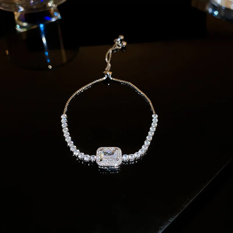Rhinestone Round Clasp Bracelet for Women Personality Colorful Bracelets Temperament Light Luxury Posh Accessories Wholesale