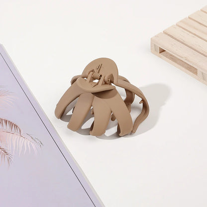 1Pc High Ponytails Ball Bun Fluffy Hair Claw 7cm Irregular Flower bud Hair Clips Fixed Hair Accessories For Women Styling Braids