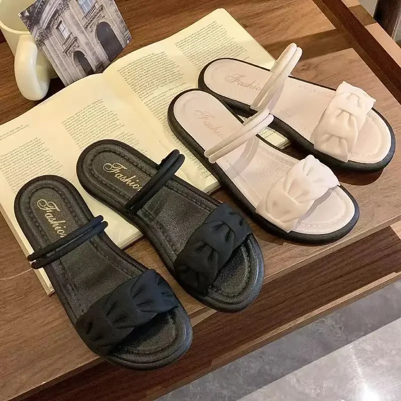 New Women's Flat Bottom Sandals Summer Outdoor Fashion Fairy Style Soft Bottom Beach Shoes Low Heel Toe Exposure Korean Version