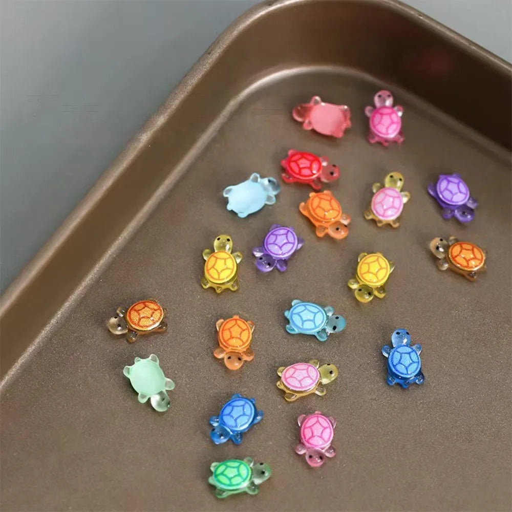 100Pcs Cartoon 3D Luminous Turtle Night Glow DIY Miniature Figurines Dopamine Colored Mini Turtle Nail Charms